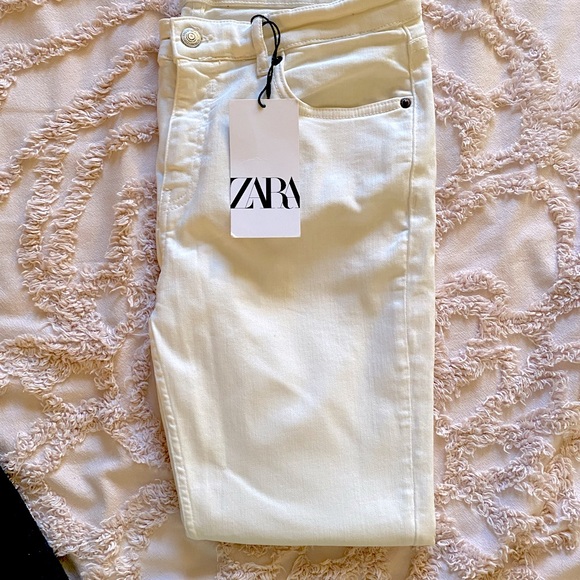 Brand new white denim pants from Zara!